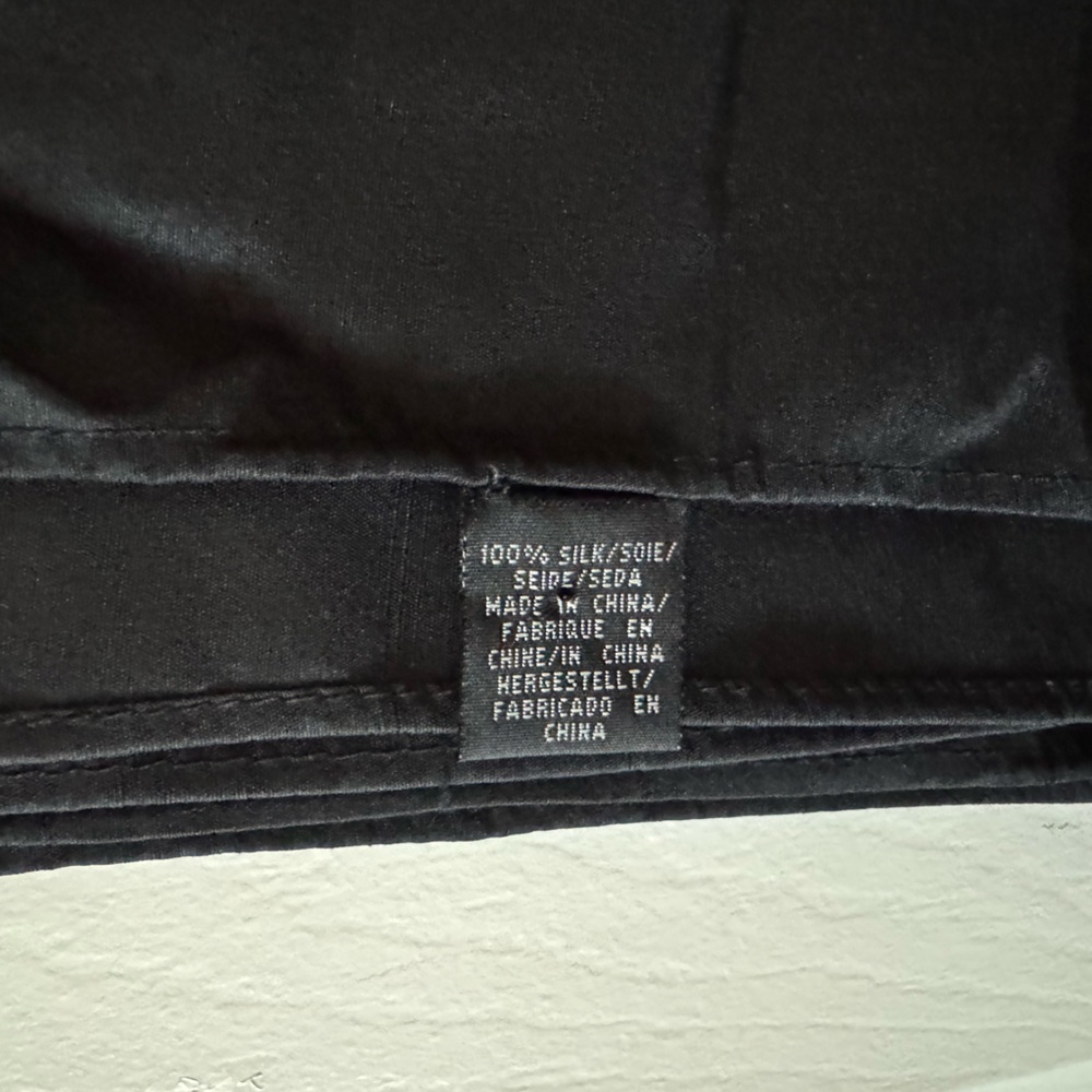 Elegant Black Fringe Scarf 100% Silk - Picture 2 of 3